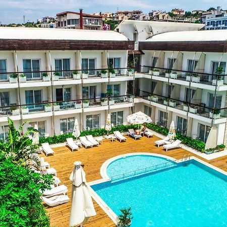 Otel Yeni Чесме Екстериор снимка