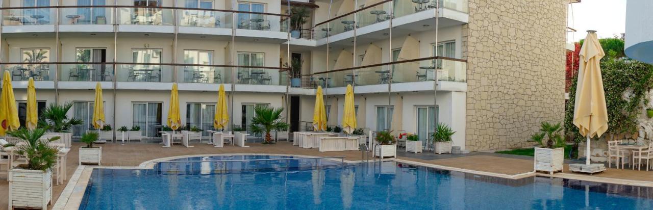 Otel Yeni Чесме Екстериор снимка