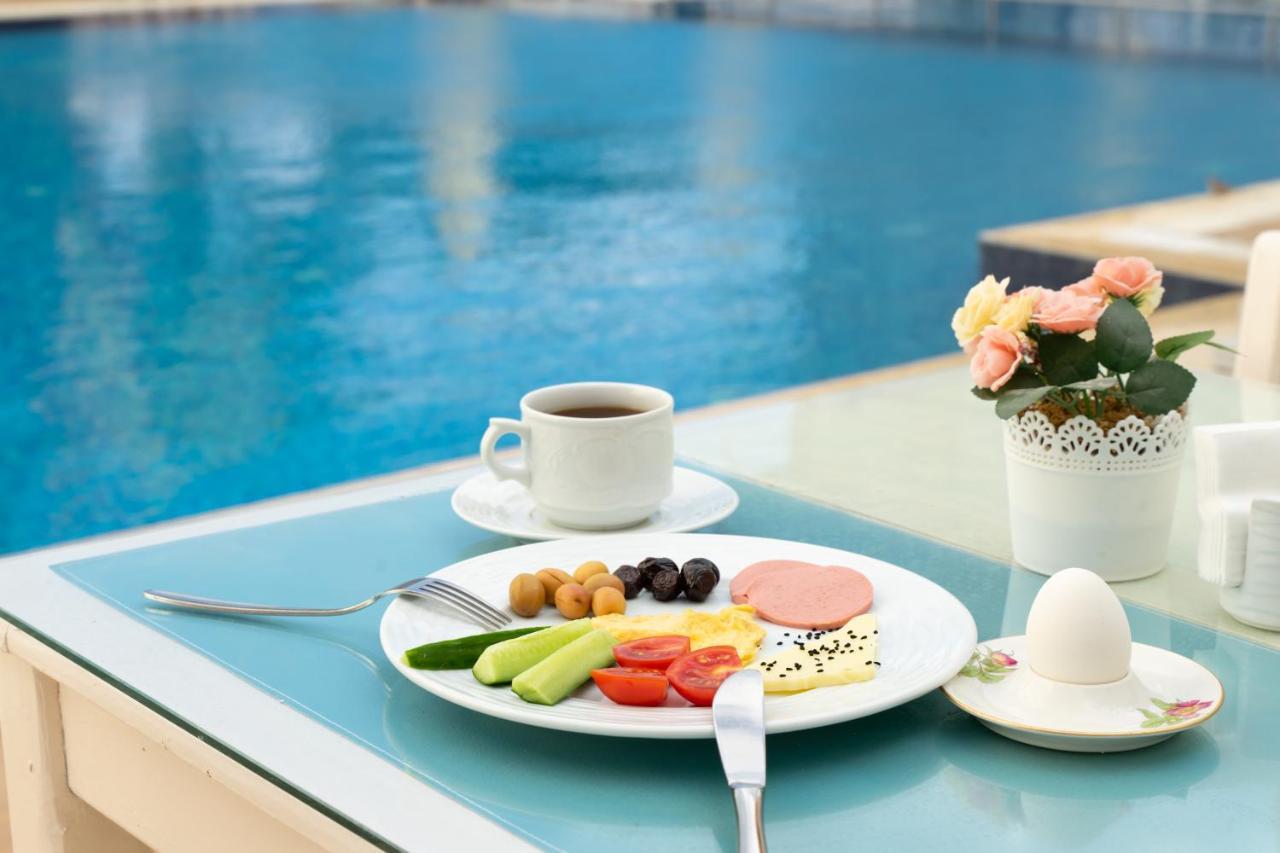 Otel Yeni Чесме Екстериор снимка