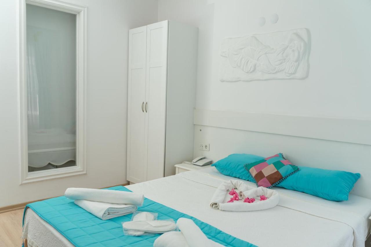 Otel Yeni Чесме Екстериор снимка