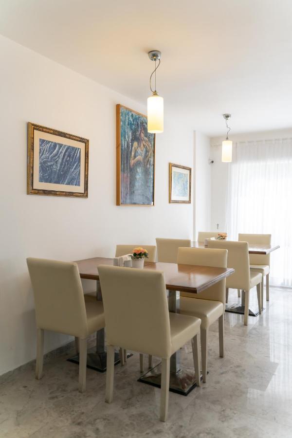 Otel Yeni Чесме Екстериор снимка