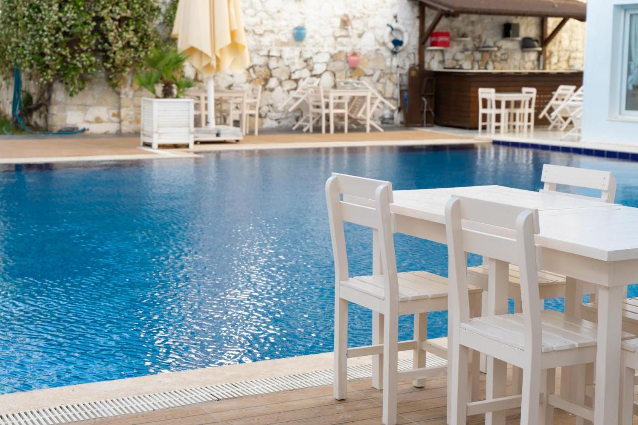 Otel Yeni Чесме Екстериор снимка
