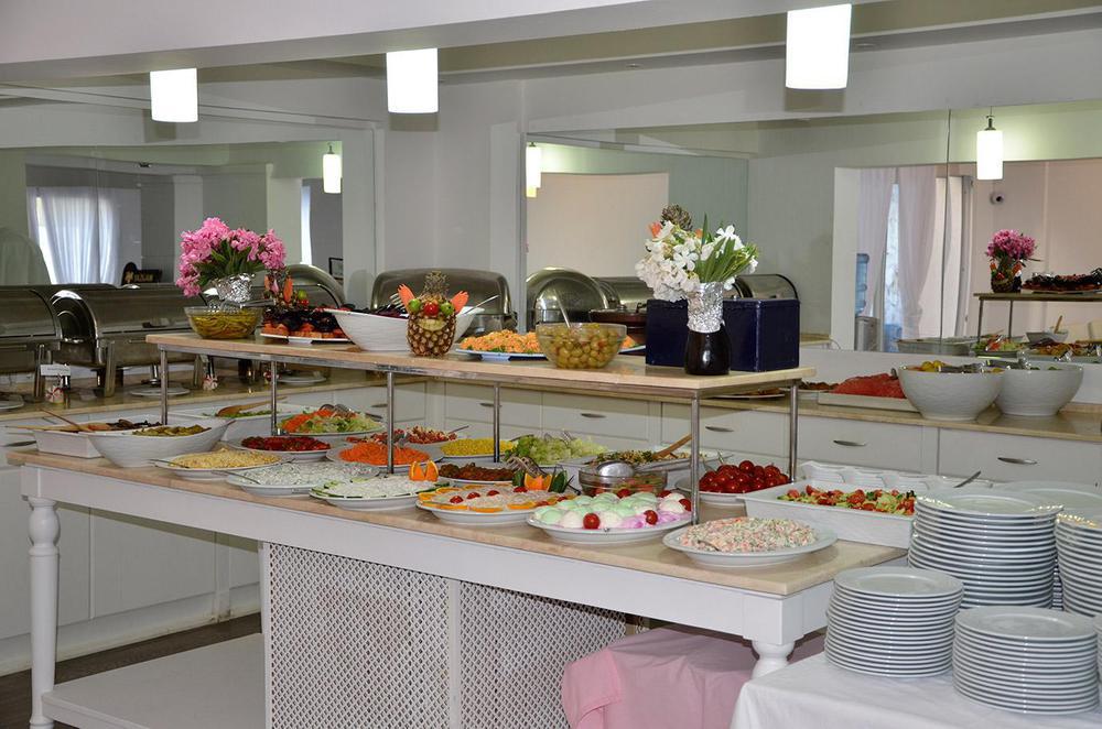 Otel Yeni Чесме Екстериор снимка