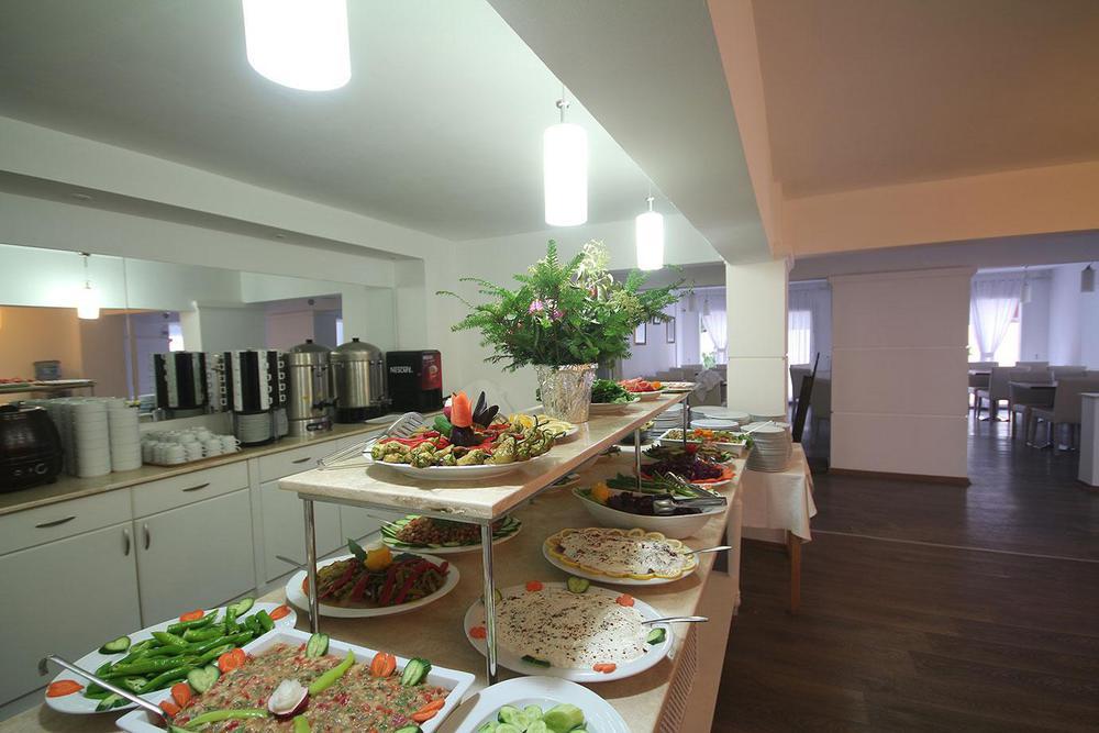 Otel Yeni Чесме Екстериор снимка