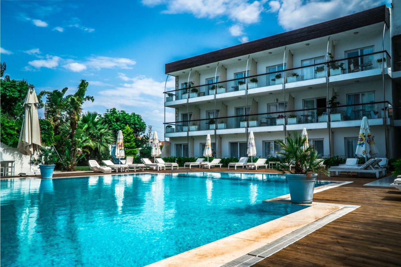 Otel Yeni Чесме Екстериор снимка